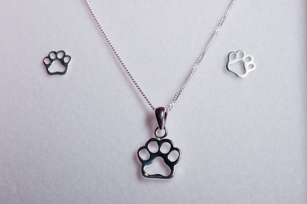 Paws necklace and earrings set